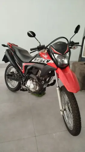 Moto com garantia de câmbio e motor 3 meses ou 3 mil km 
