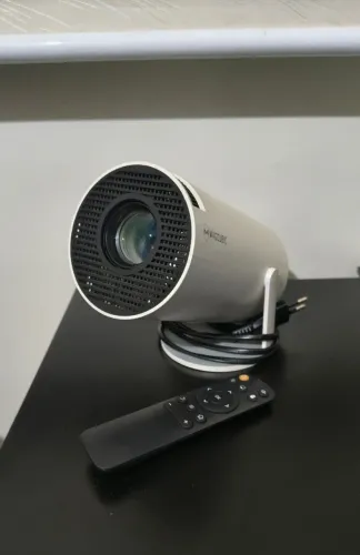 Projetor portátil Hy300