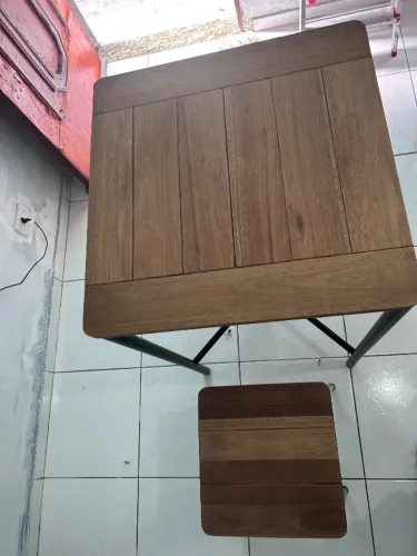 Mesa Bistrô Tok Stok com 2 banquetas