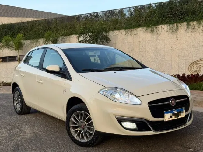 Fiat Bravo Essence 1.8 Flex 16V 5P 2016