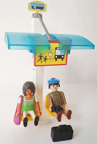 Playmobil Parada de Ônibus (Preço Negociável Levando + Peças)
