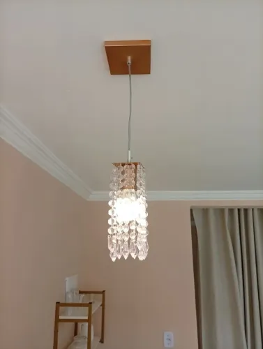 Lustre pequeno