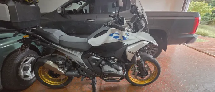 BMW GS 1300 com apenas 4000km. Zero