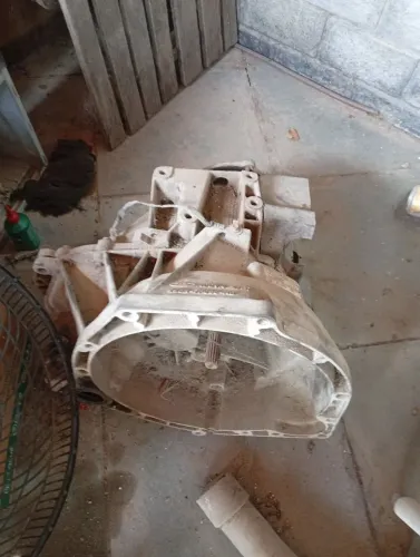 Caixa de câmbio fiesta Zetec Rocam 1.6