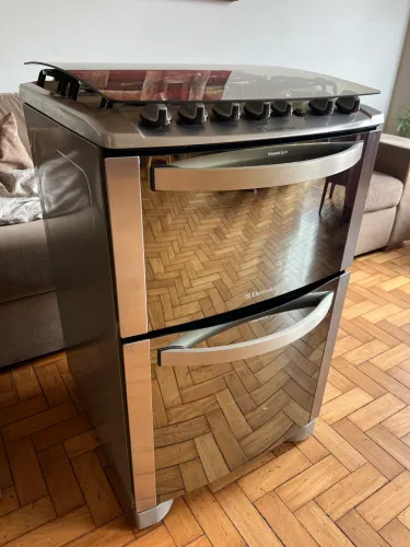Fogão 4 bocas Duplo Forno Electrolux gás canalizado  
