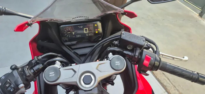Honda CBR 650R