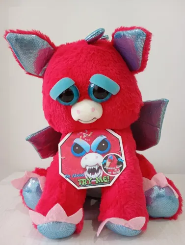 Feisty Pets (Modelo Dragão vermelho)<br>