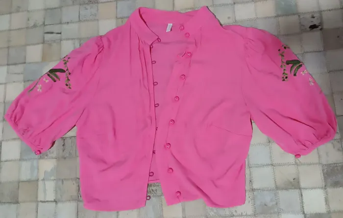 Blusa Cropped Lez a Lez Rosa P
