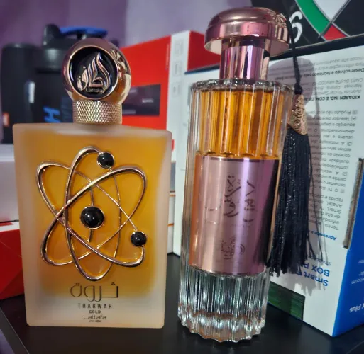 Perfumes e body splash, valores nas imagens