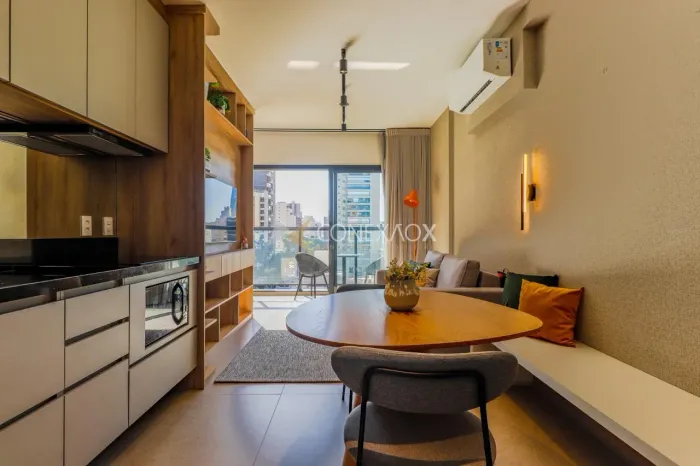 Apartamento mobiliado para alugar no Cambuí