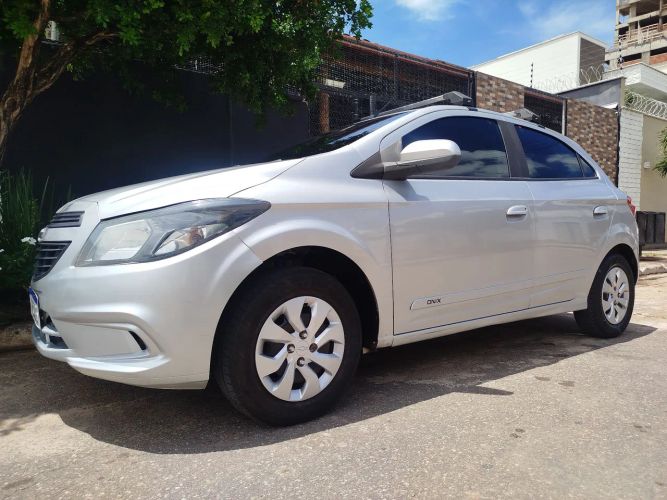 Imagem de Chevrolet Onix JOY Hatch 1.0 8V Flex Mec. 4P 2019