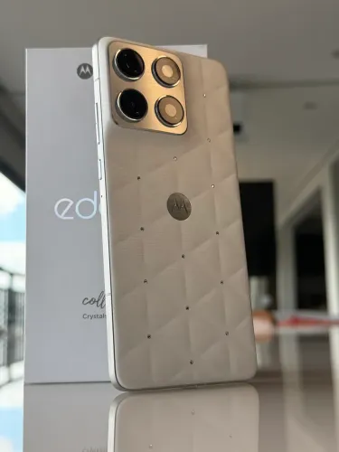 Moto Edge 70 512GB Crystals Novíssimo