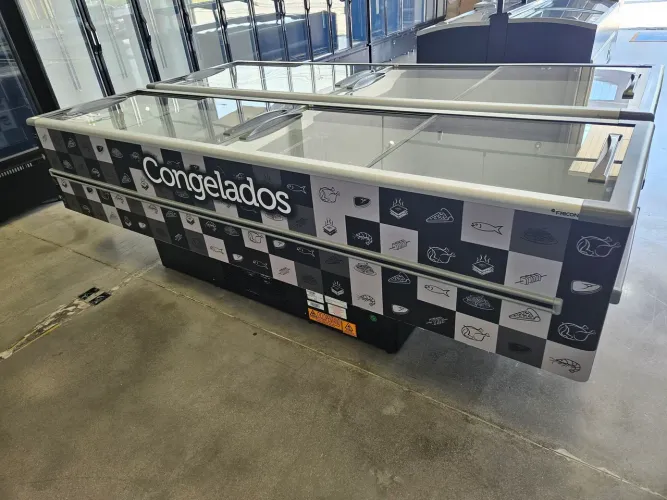 ilha expositora de congelados 3 metros 820L para mercados