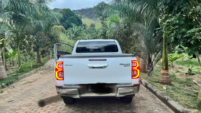 Toyota Hilux CD 4X4 2.8 Diesel Mec. 2023
