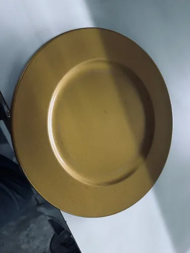 Sousplat dourado