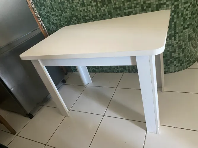 Mesa de jantar MDF branca 