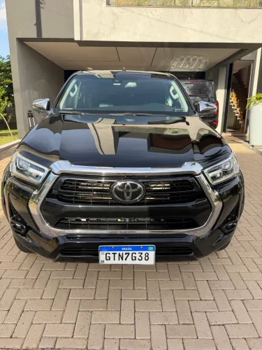 Toyota Hilux CD SRX Plus 4X4 2.8 TDI Die. Aut. 2024