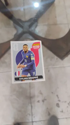 Figurinha legend prata Mbappe 2026