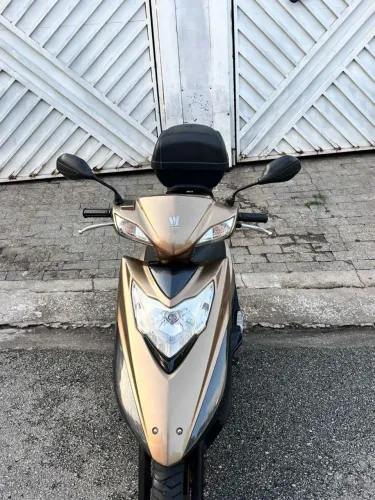 lindy 125 impecável