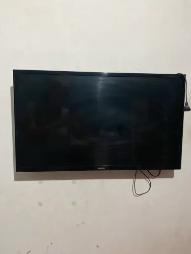 TV Samsung 30 polegadas