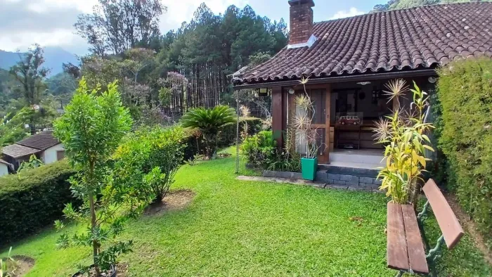 Casa em condomínio à Venda em Vargem Grande, Teresópolis - RJ