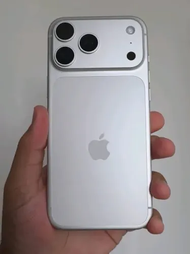 Iphone 17 Pro Max Silver- Oportunidade!