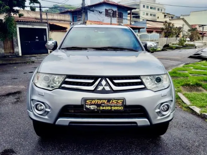 Mitsubishi Pajero HPE 3.2 4X4 T.i. Dies. 5P Aut. 2016
