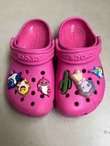  Crocs Rosa Pink TAM 10C. Sem gibits