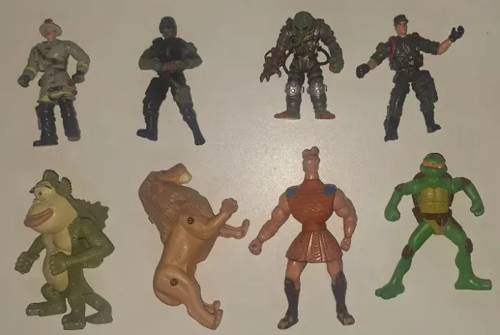 18 Brinquedos Médios