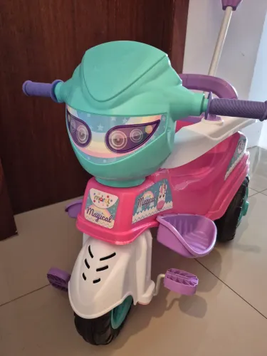 Carrinho de passeio e pedal Maral