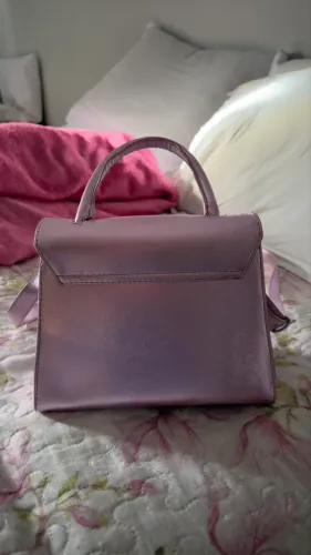 Bolsa Arezzo rosa metálica