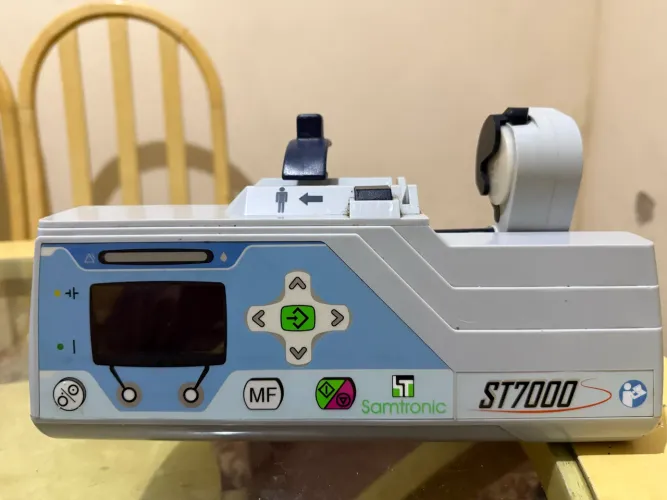 Bomba de Infusão Samtronic ST7000