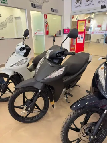 BIZ 125 ES MODELO 2027 ZERO ENTRADA