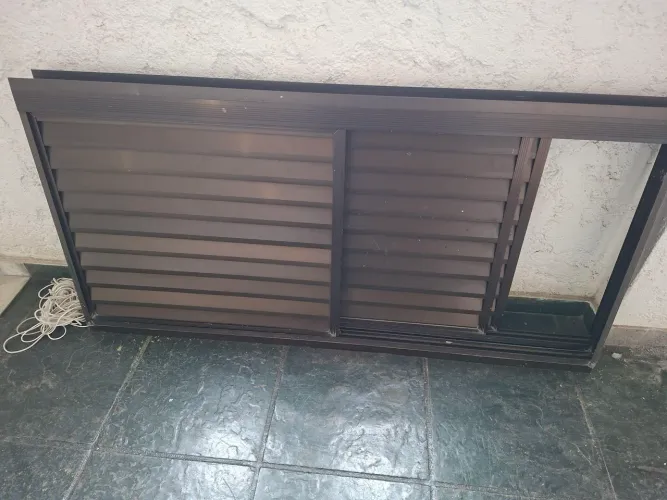 Portas, janelas, bancada