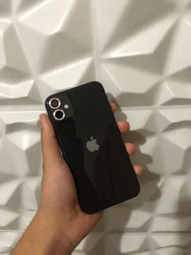 iPhone 11 64GB