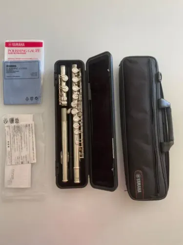 Flauta Transversal Yamaha YFL-222 - Pouquíssimo Uso, Estado de Nova