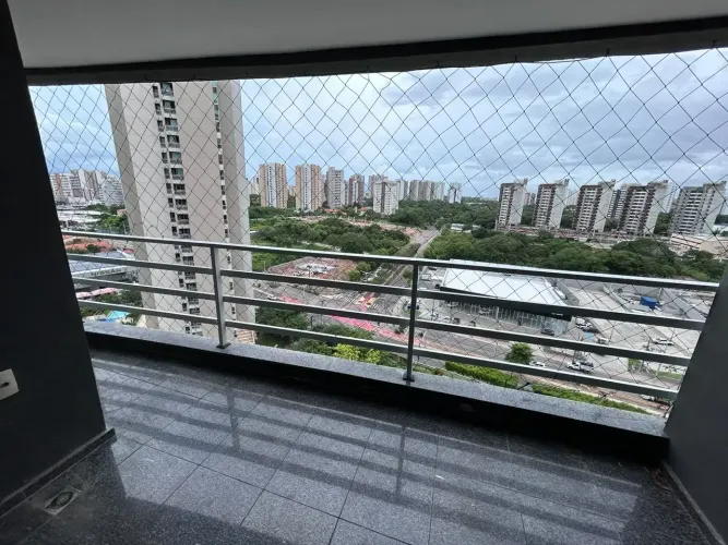 Imóvel para venda tem 110 metros quadrados com 3 quartos em Salinas - Fortaleza - CE