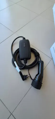 Carregador Portátil Original Geely (Zero/Novo) - Tipo 2 (13A/220V) Preço: R$ 800,00 (Estud