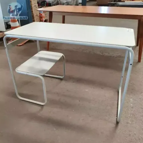 ESCRIVANINHA 1,10 M X 57 CM PIRUETA