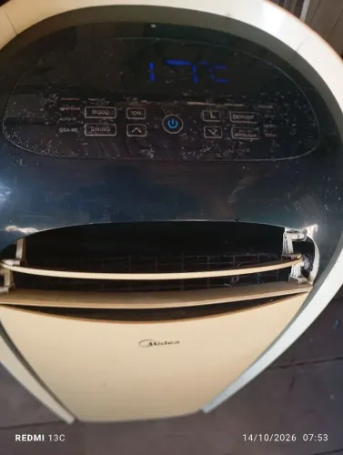 Ar-condicionado de janela Midea 9.500 BTUs.Valor 730 reais