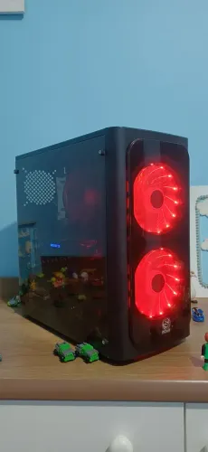 Pc gamer i3 9100f + rx 570 8gb