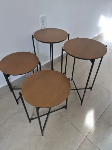 Mesa lateral ou de centro - estilo industrial