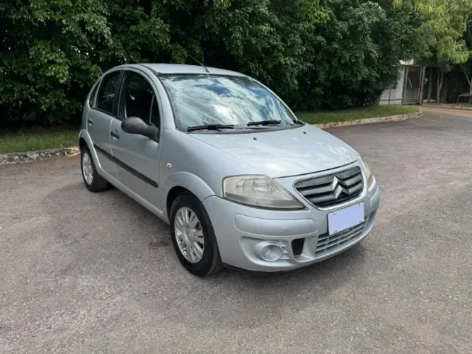 Citroen C3 GLX 1.4/ GLX Sonora 1.4 Flex 8V 5P 2011
