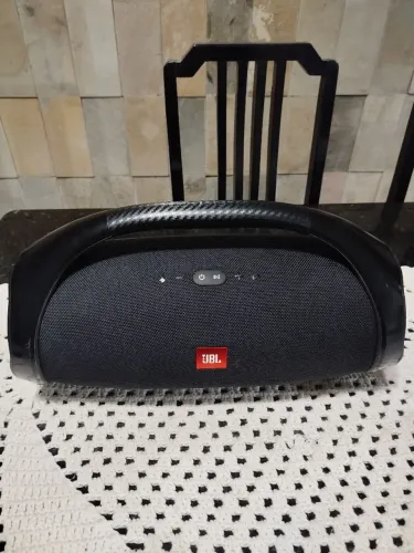 JBL boombox 1 original.com bateria nova trocada a três meses