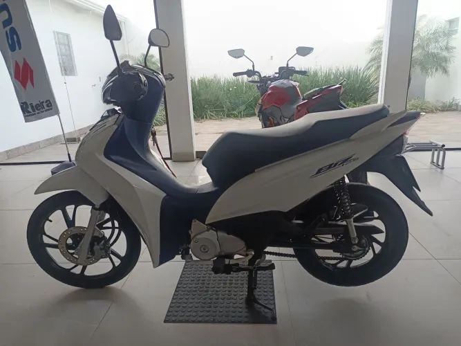Honda Biz 125 impecável - Único dono apenas 5.926 km