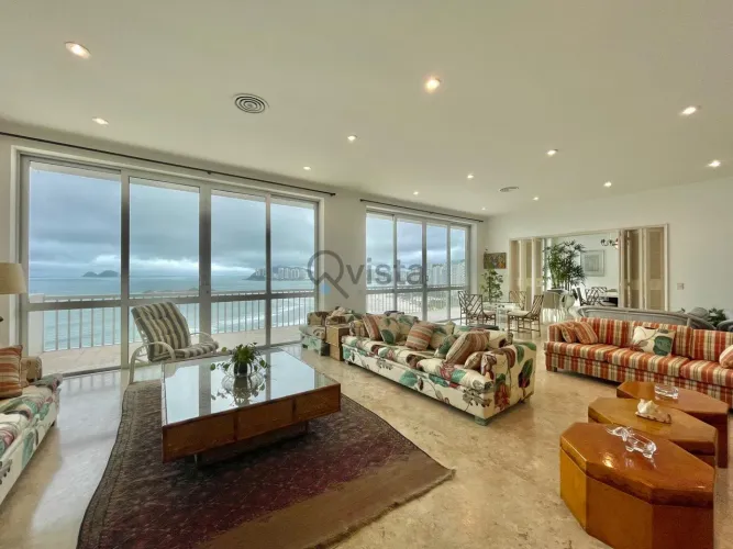 Apartamento em Pitangueiras - Guarujá