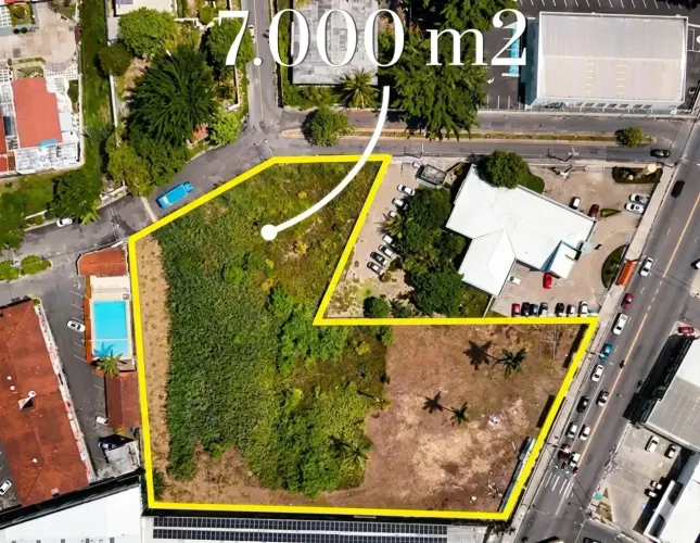 Imóvel para aluguel tem 7000 metros quadrados em Flores - Manaus - AM