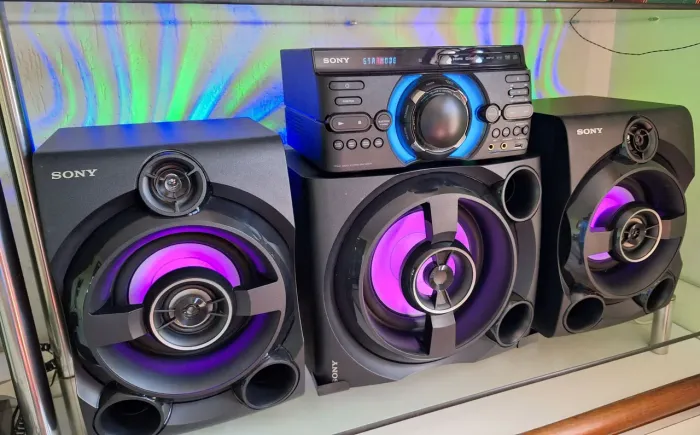 Som Sony M80D Super Potente Luzes Bluetooth