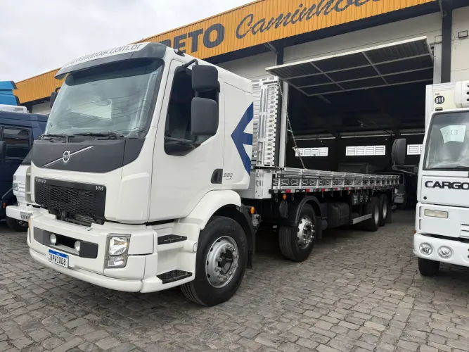 Volvo vm 330 bi truck