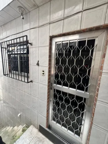Casa 2 quartos em Botafogo 